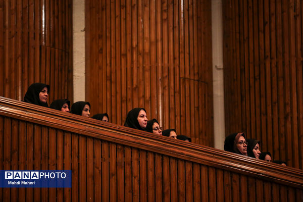 دیدار رییس‌جمهور با فرهنگیان و دانشجو معلمان