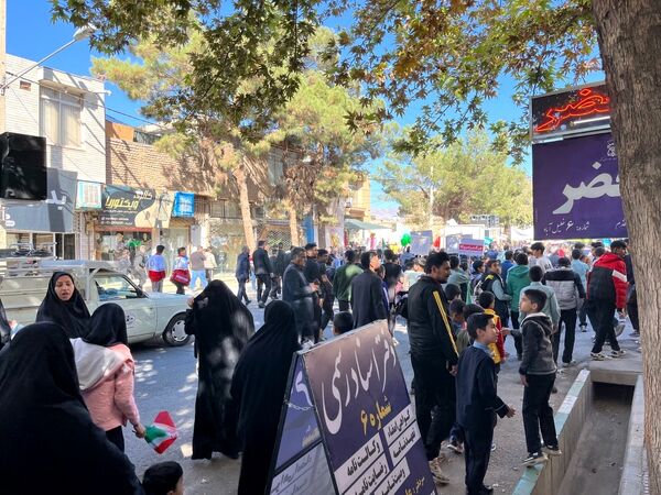 راهپیمایی سیزدهم آبان ماه در شهرستان خلیل آباد 