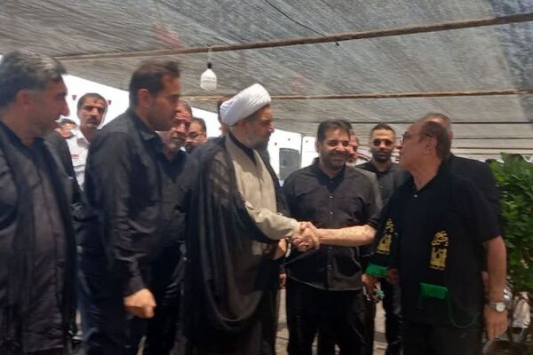 برپایی موکب‌های اسکان و پذیرایی از زائران تشییع رهبر شهید در رباط‌کریم