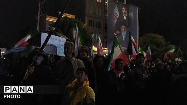 گذری بر سی و ششمین  حماسه مردم نیشابور در بلوار فضل 