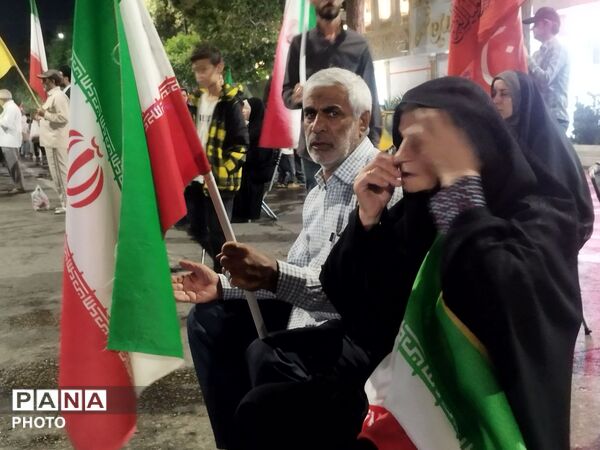 حضور  پر شور مردم در برنامه‌های شبانه حسینیه امام خمینی نیشابور