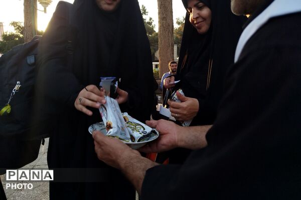 دانشگاه آزاد شهرقدس؛ مأمن زائران اردبیلی در مسیر وداع با رهبر شهید