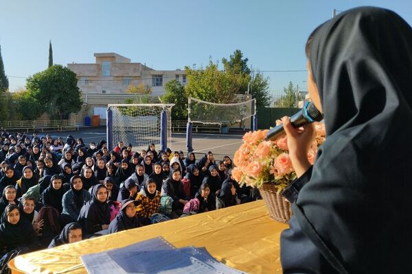 جشن روز دانش‌آموز در مدارس ناحیه ۳ شیراز