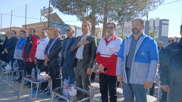 بیست‌وهفتمین مانور سراسری زلزله و ایمنی در مدرسه شهید دهقان ناحیه 2 یزد