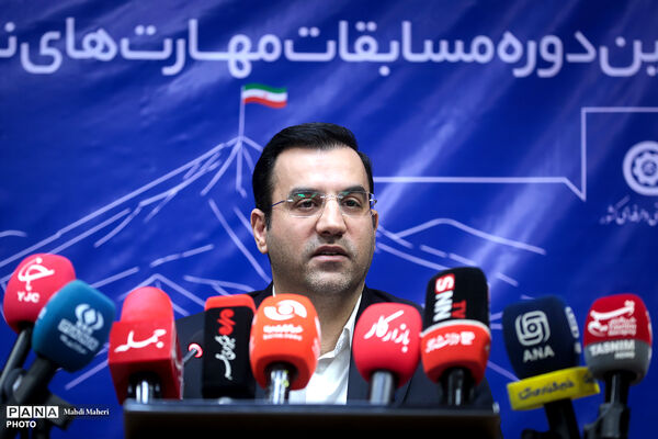 نشست خبری معاون وزیر کار و رئیس سازمان فنی و حرفه‌ای