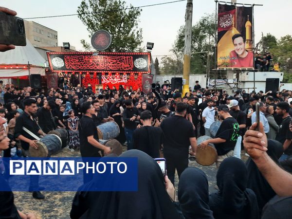 عشاق دلسوخته سیدالشهدا شام غریبان را با آتش زدن خیمه‌‌ها به پایان رساندند