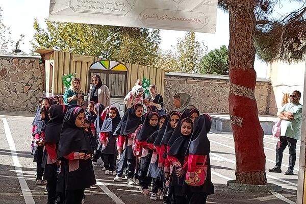 برگزاری جشن شکوفه های کلاس اولی در مدارس میقات و حضرت معصومه (س) منطقه پردیس 