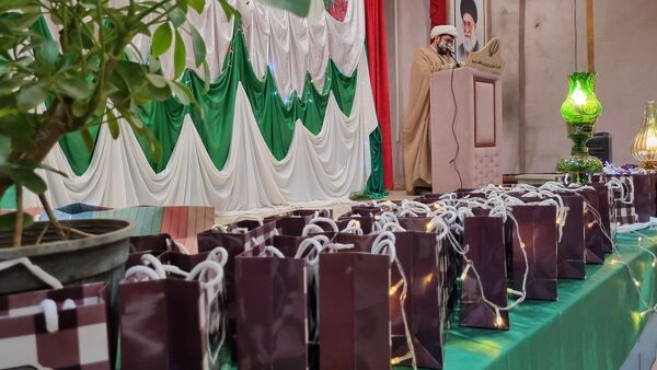 جشن ولادت حضرت علی (ع) به همت دبیرستان آسیه منطقه رضویه