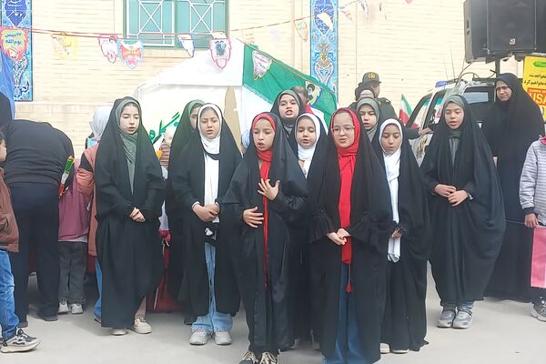 حضور گسترده مردم نیر در راهپیمایی ۲۲ بهمن