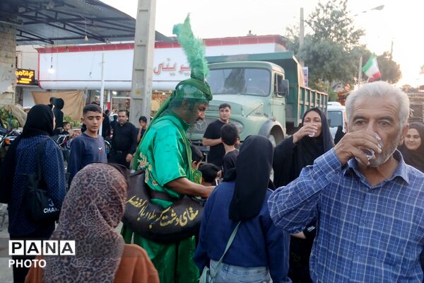 اجتماع هیئت‌های مذهبی فیروزآباد در تاسوعای حسینی