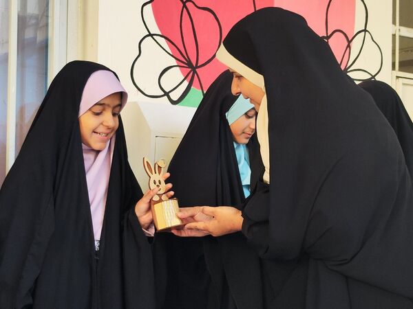 نواختن زنگ مهر سال تحصیلی۱۴۰۴-۱۴۰۳ در ناحیه ۲ مشهد