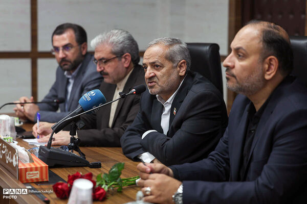 روز خبرنگار در خبرگزاری پانا با حضور وزیر آموزش و پرورش