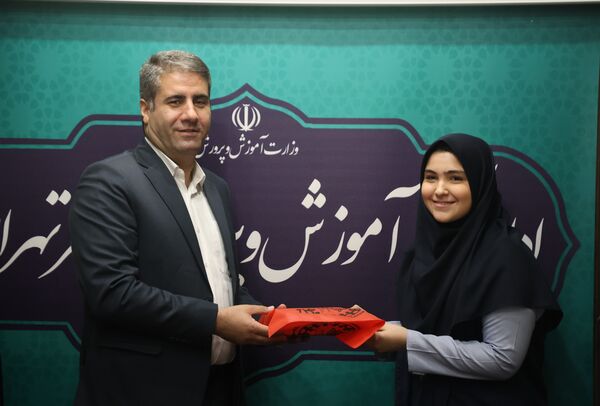 آیین تجلیل از دانش‌آموز خبرنگاران پانا پایتخت 