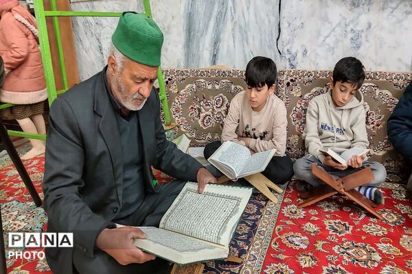 محفل انس با قرآن کریم یادوراه شهدای جنگ رمضان