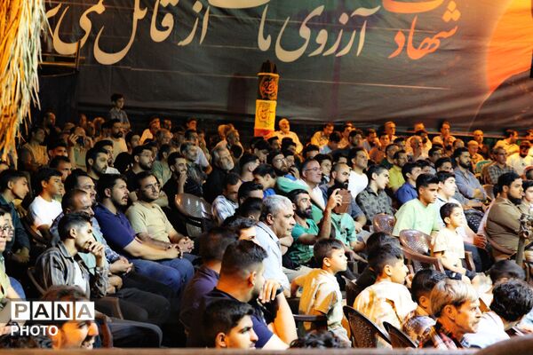 پرده نهم سوگواره ملی تعزیه دهزیار به نام سیدالشهدا(ع) رقم خورد