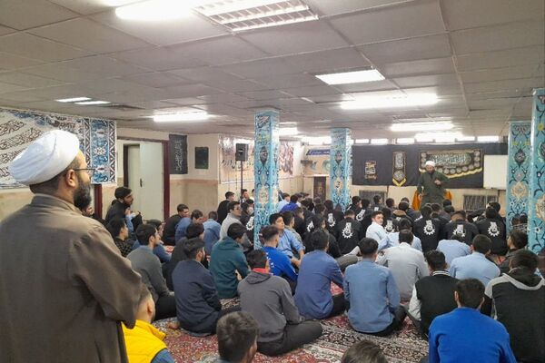 سلسله جلسات گفتمان دینی و مشاوره خانواده در هنرستان موفقیان