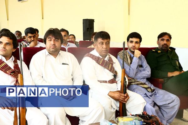 گردهمایی سران طوایف قلعه‌گنج در رزمایش بزرگ «فدائیان ولایت»