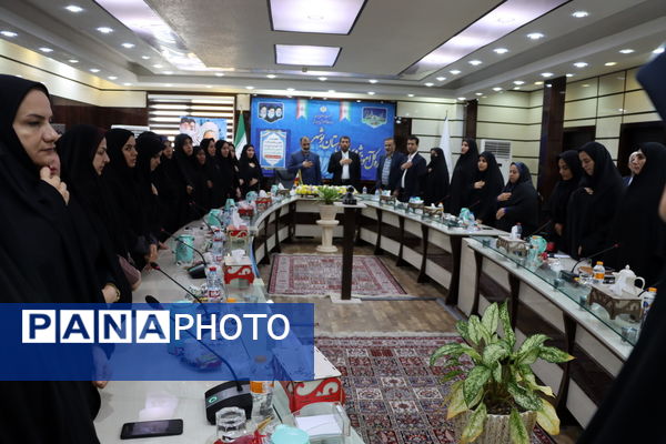 تجلیل از بانوان شاغل اداره‌کل آموزش و پرورش استان بوشهر