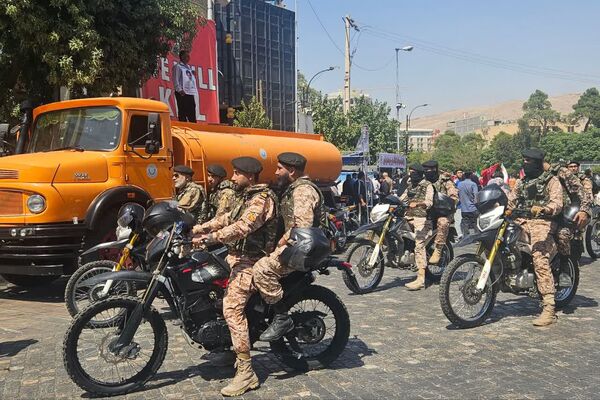 راهپیمایی جان‌فدایان ایران در شیراز - 1