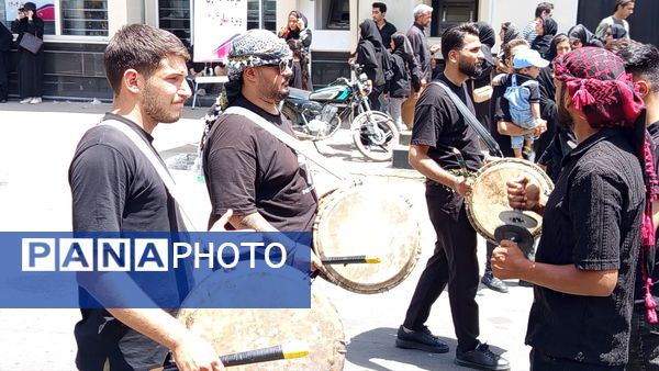 آیین طبل‌زنی در روز عاشورا