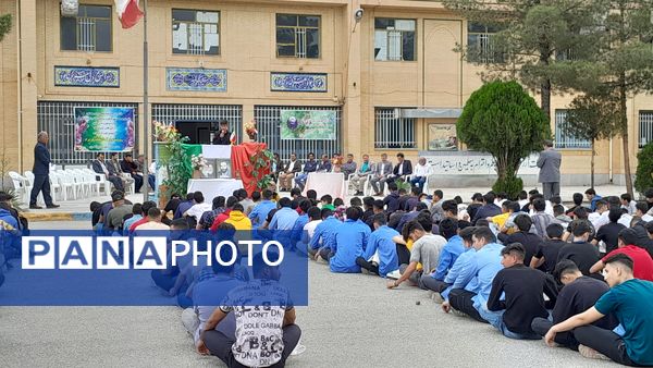 برگزاری جشن  روز معلم در هنرستان شهید دیواندری سبزوار