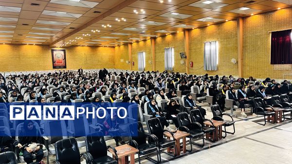 آغاز راه خبرنگاری برای دختران کرمانی