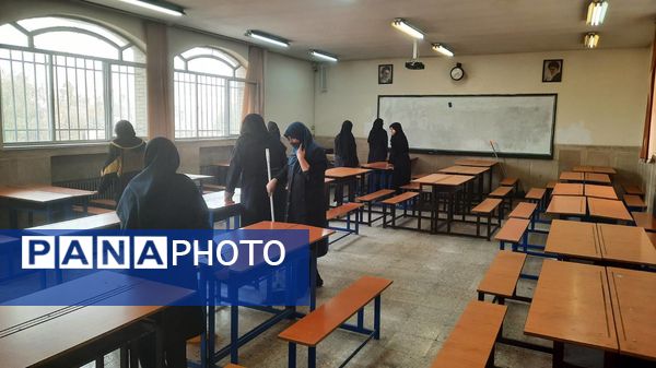 ضیافت افطاری در دبیرستان هیات امنایی فیض کاشانی
