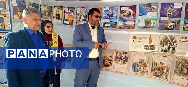 وقتی مدرسه صحنه انقلاب شد؛ زنگی که با سرود و افتخار نواخته شد