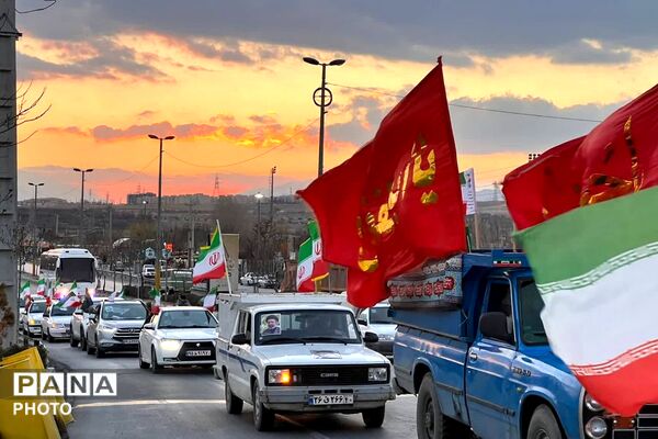 رژه خودرویی اقتدار ولایت‌مداران شهرستان شهید پرور فیروزکوه