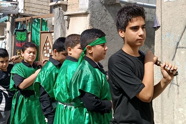 عزاداری مردم کرمانشاه در تاسوعای حسینی