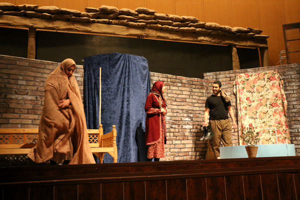 روایت «ماه گرفتگی» در قم