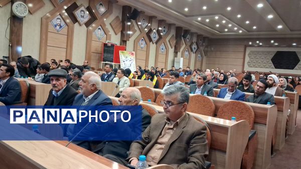 نشست کنشگران فرهنگی ،اجتماعی و سیاسی شهرستان کاشمر کاشمر