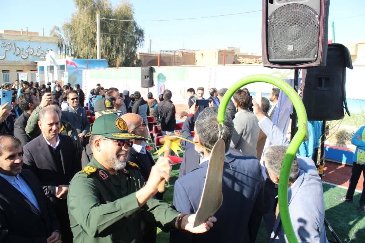 زنگ انقلاب در یزد طنین انداز شد