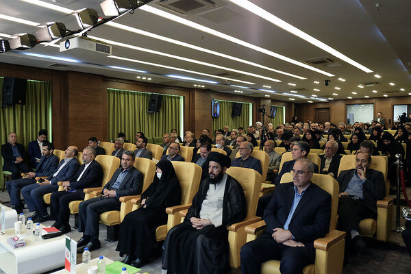 نشست ملی مدیران عامل و موسسان مدارس مجتمعی غیردولتی و هیات امنایی