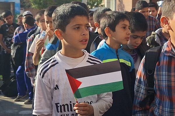 دانش آموزان شیرازی جنایات اسرائیل را محکوم کردند