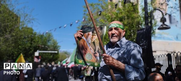 آرام گرفتن پیکر شهید سپهبد عبدالرحیم موسوی در حریم امن فاطمی