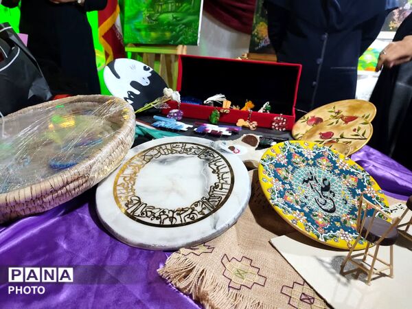 «از ریشه تا رویش» در باغ دولت‌آباد یزد