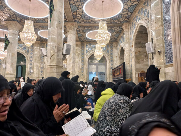 مراسم احیا شب بیست و یکم ماه رمضان در مسجد اعظم قم