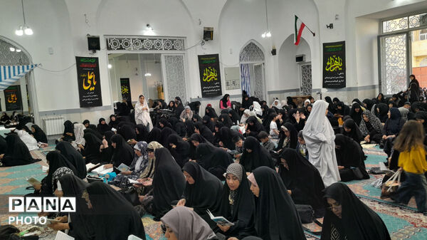 مراسم دعای عرفه در مسجد صاحب الزمان شهرستان کوهدشت