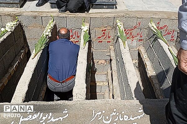 مراسم تشییع و خاکسپاری شهدای جنگ رمضان وائین