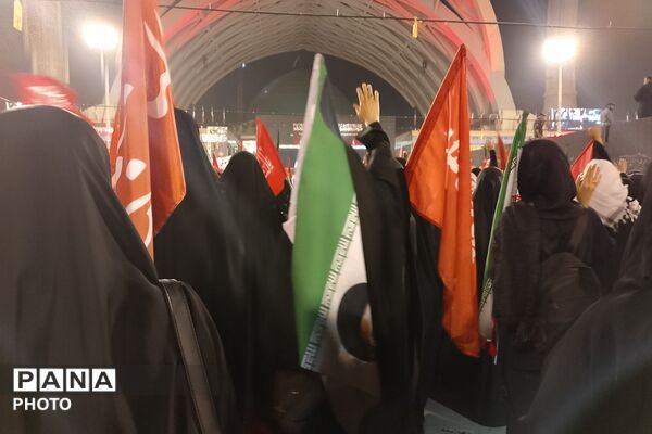 مصلی تهران؛ آخرین قرار عاشقان در بدرقه‌ای به وسعت اشک