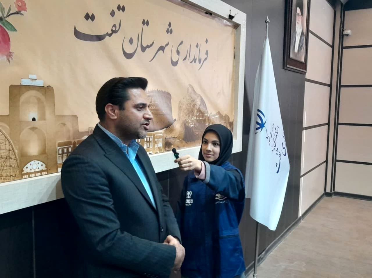 هم‌اندیشی فرماندار تفت با دانش‌آموزان 