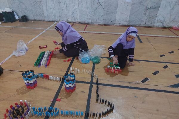 مسابقه دومینو دانش‌آموزان دختر مقاطع ابتدایی و متوسطه ناحیه سه شیراز 