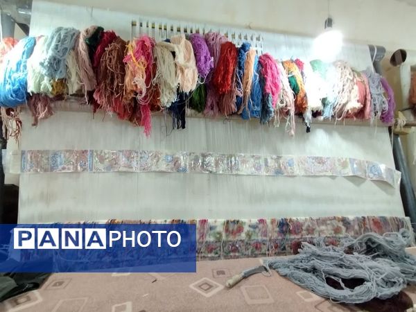 هنر قالی بافی ،پیشه‌ سنتی‌ بانوان‌ مهدی آباد خلیل آباد 