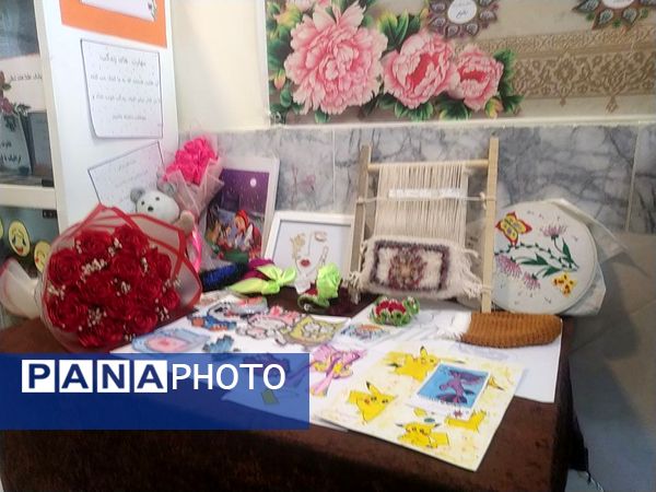 افتتاحیه هفته ماه ها در دبیرستان دخترانه امید 