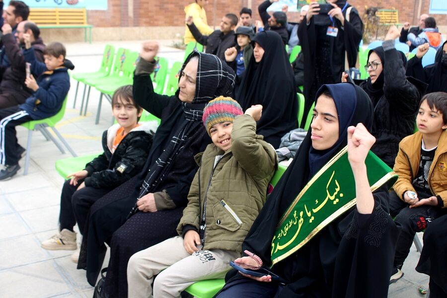 برگزاری دومین یادواره شهدا در مدرسه استثنایی باغچه بان قم