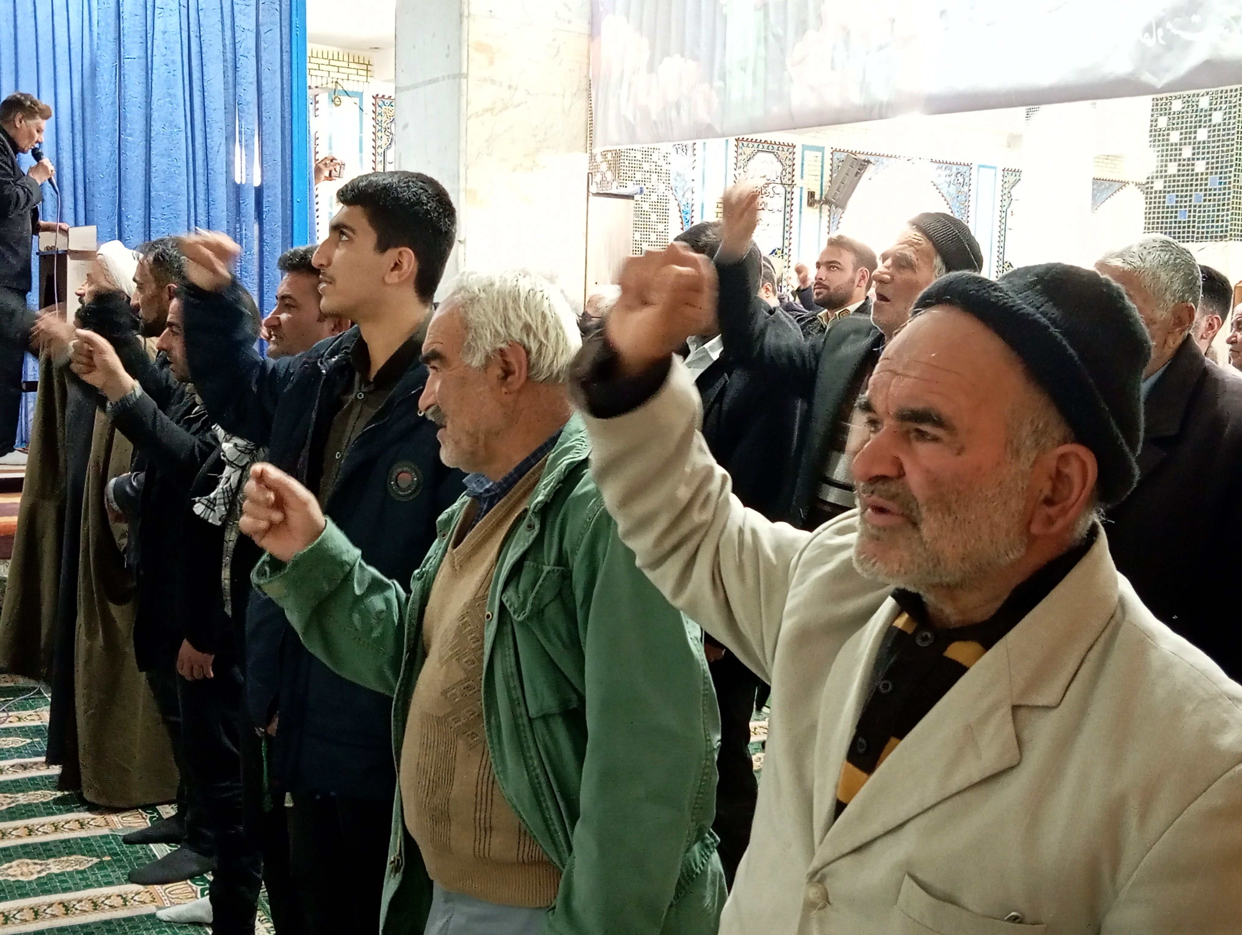 نماز جمعه‌ای که در آن شعار «مرگ بر آمریکا» طنین‌انداز شد