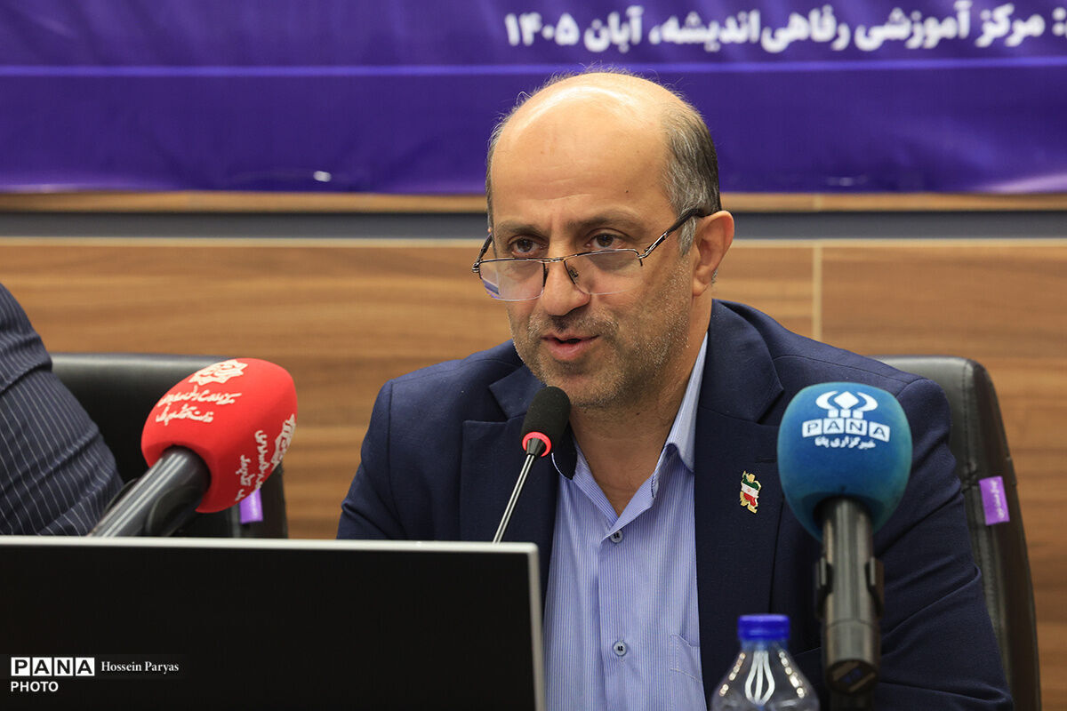 آموزش عمومی قرآن باید در متن مأموریت‌های اصلی مدارس قرار گیرد/ ضرورت تقویت هویت اسلامی ـ ایرانی دانش‌آموزان با ارتقای آموزش قرآن