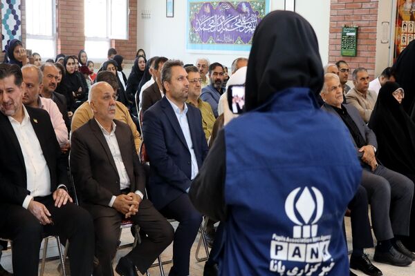 یک خشت هزار امید