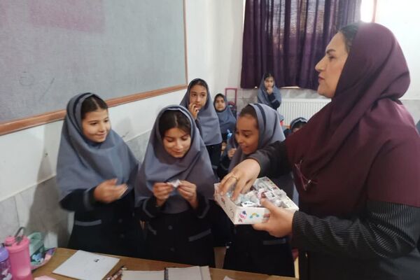 شادترین روز سال تحصیلی در مدرسه کوثر ناحیه ۴ شیراز 
